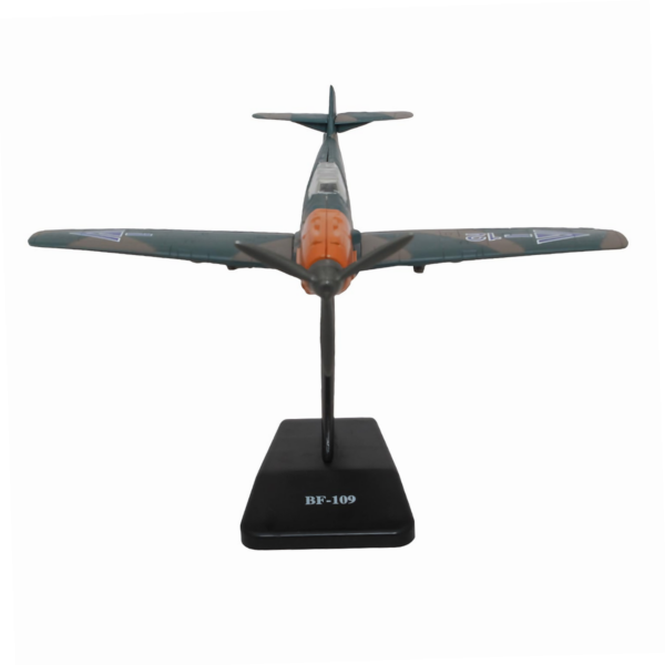 Avión a Escala New Ray 1:48 WWII Fighter Plane BF109 con Base Plástica (Camuflaje) - Imagen 2